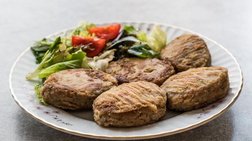 Kadınbudu köfte nasıl yapılır? Geleneksel lezzet kadınbudu köfte tarifi…