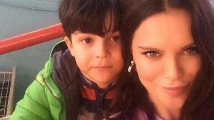 Ebru Şallı oğlunun mezarına bunu yazdırdı