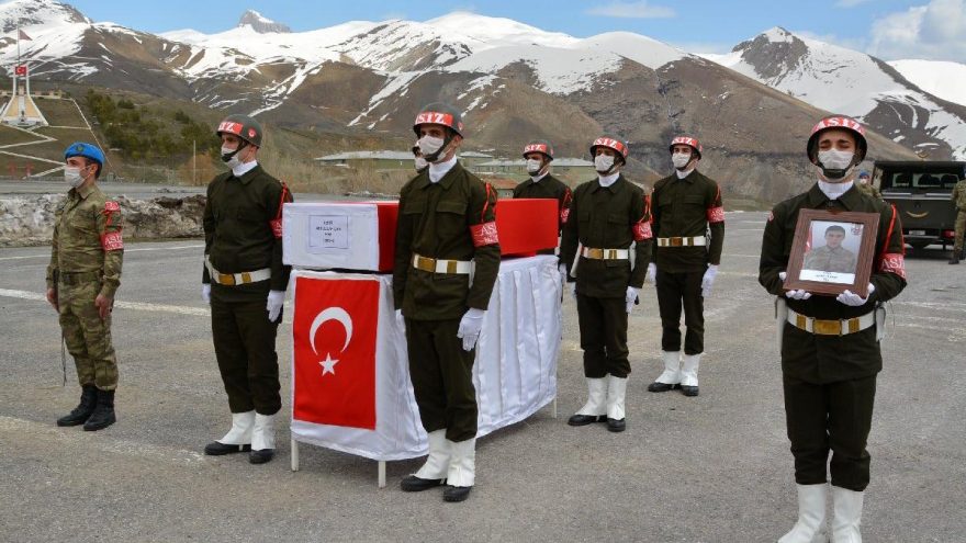 Nöbet sırasında rahatsızlanarak şehit düşen askerin cenazesi memleketine gönderildi