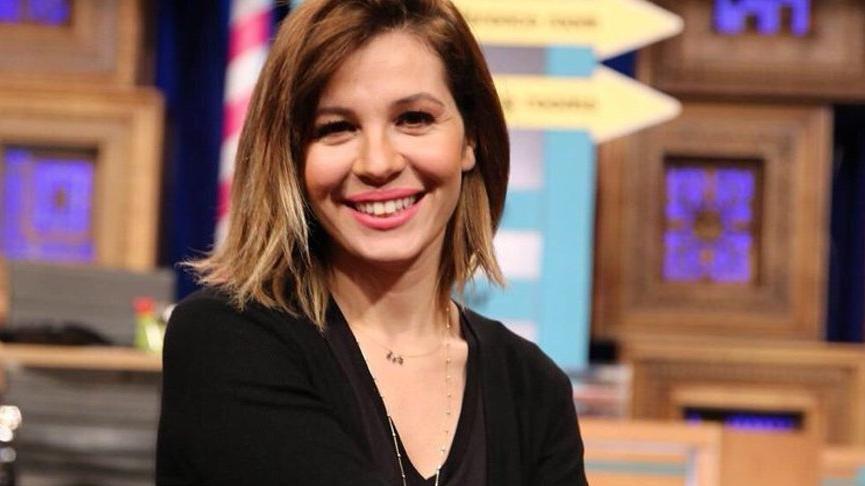Aylin Kontente’den esprili ‘ekmek’ videosu