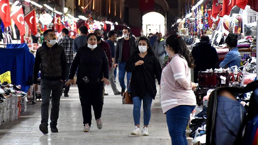 27 gündür kapalıydı! Tarihi çarşı ‘WhatsApp’ ile açıldı
