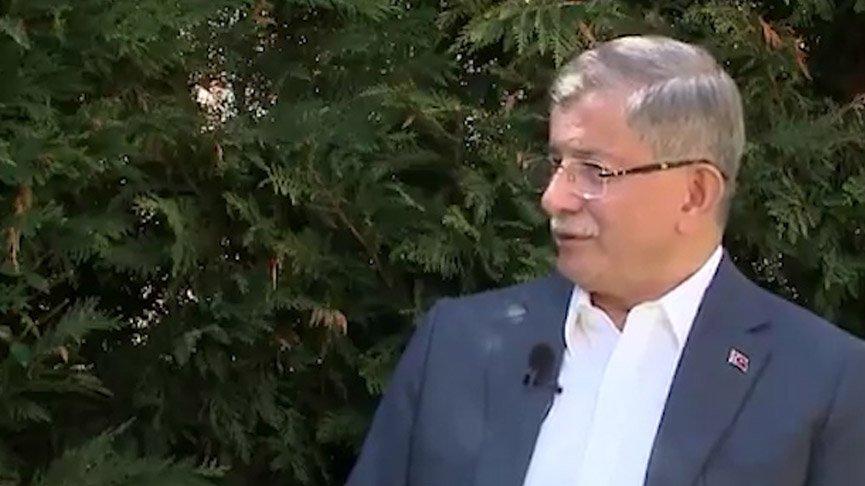 Davutoğlu: Erdoğan’ın en zayıf olduğu dönemde yanındaydım