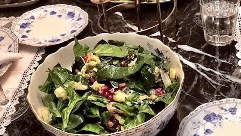 Narlı ıspanak salatası tarifi