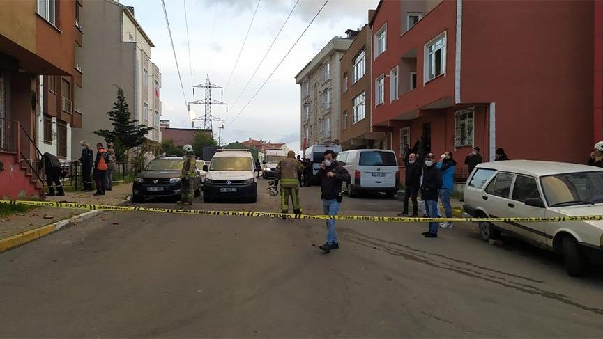 İstanbul’da bir dairede patlama! Parçalar sokağa döküldü