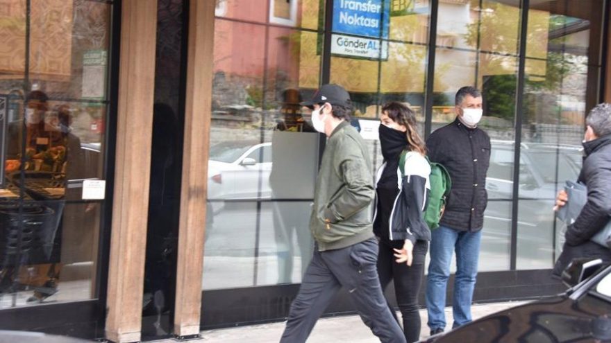 Burak Deniz yalnızlığına meslektaşı Beste Kökdemir ile son verdi
