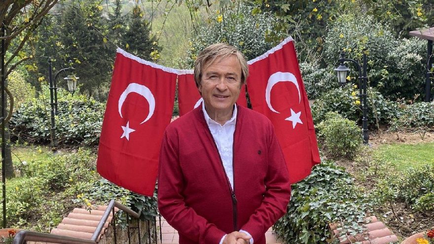 Erol Evgin’den İstiklal Marşı