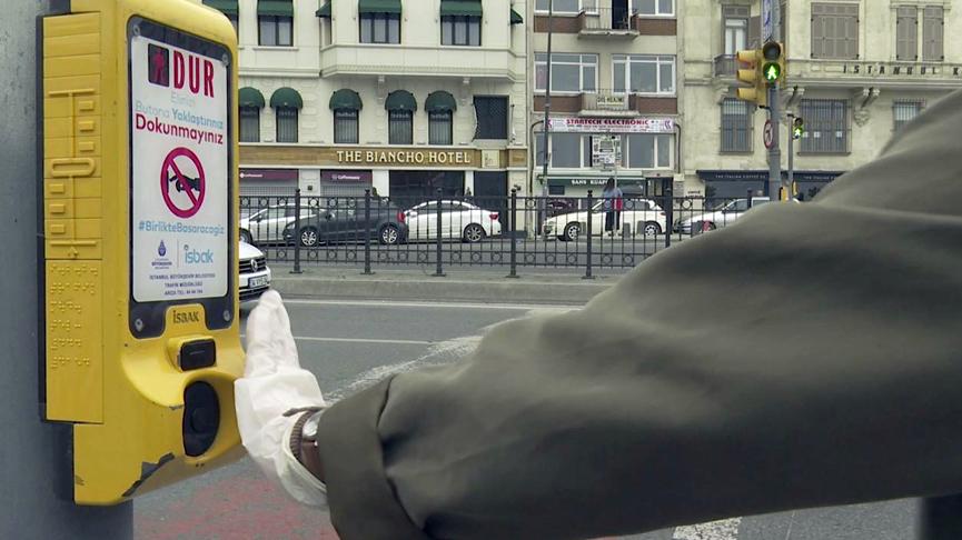 İstanbul’da yaya geçitlerine salgına karşı temassız buton