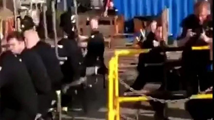 İngiltere’de donanmadan ortalığı karıştıran görüntü! Geri dönüş partisi komutanı yaktı