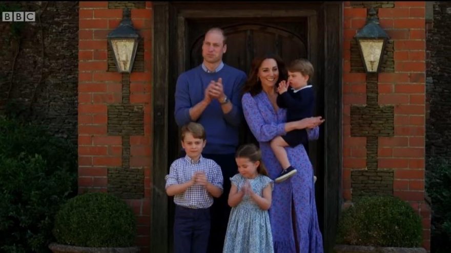 Prens William ve Kate Middleton sağlık çalışanlarını alkışladı