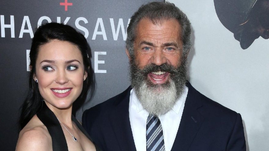 Mel Gibson, kendisinden 35 yaş küçük sevgilisiyle görüntülendi