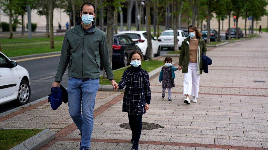 İspanya’dan flaş corona virüsü açıklaması: Bir ayın en düşüğü