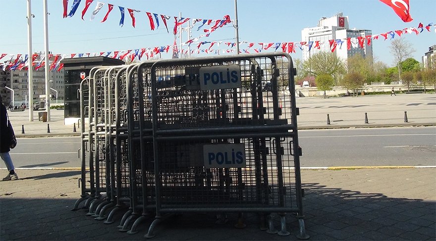 Taksim’e 1 Mayıs öncesi bariyer önlemi - Resim : 2