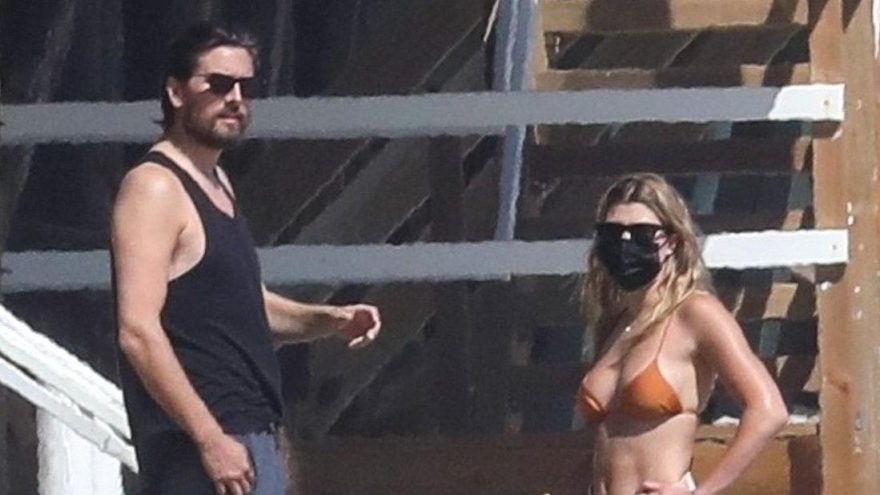 Sofia Richie, Malibu’da tatiline devam ediyor