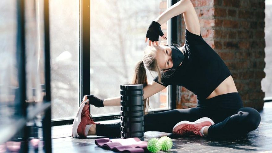 Evde spor yaparken sakatlanmamak için öneriler