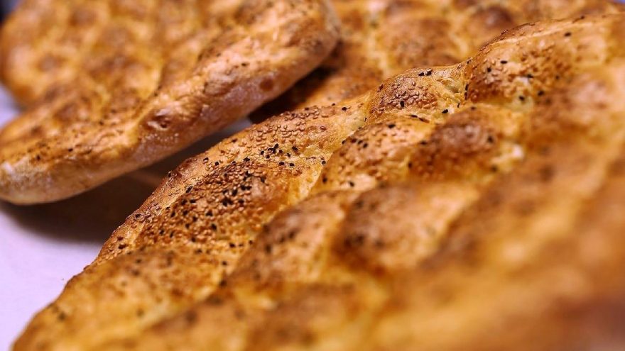 Ramazan pidesi tarifi ve malzemeleri… Pide için fırına gitmenize gerek yok!
