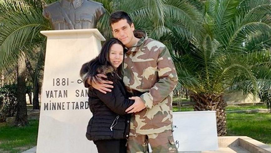 Can Yaman ve annesinin tango performansı