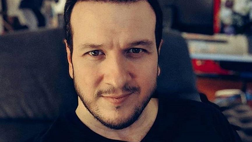 Şahan Gökbakar gitarı eline alınca…