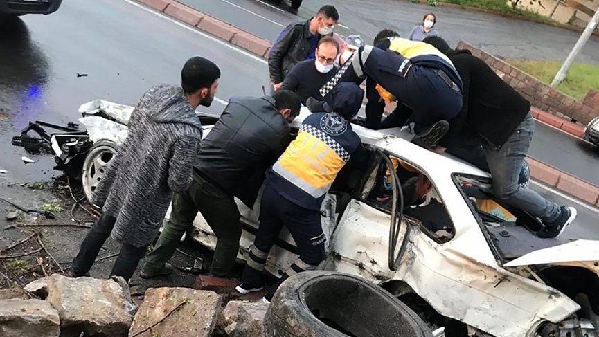 feci kaza arac hurdaya dondu son dakika haberleri