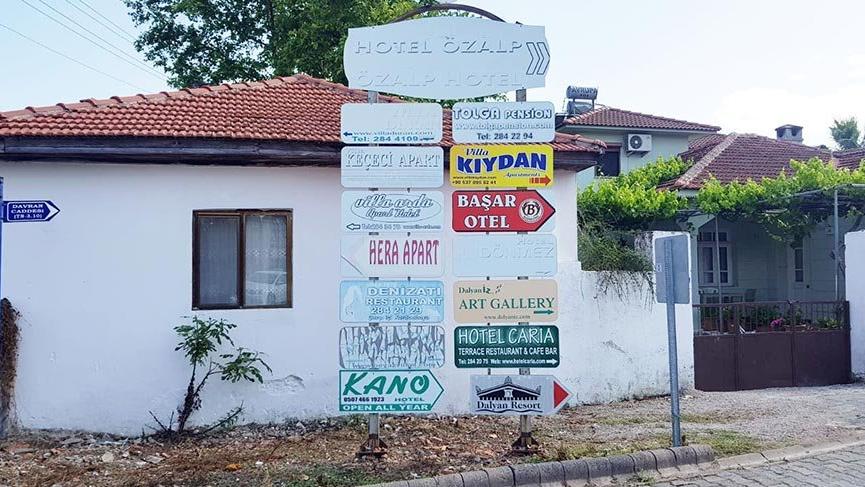 Gözde turizm beldesinde tabela kirliliğin önüne geçmek için çalışma başlatıldı