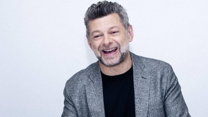 Yüzüklerin Efendisi’nin “Gollum”u Covid-19’a karşı bağış için Hobbit’i canlı okuyacak