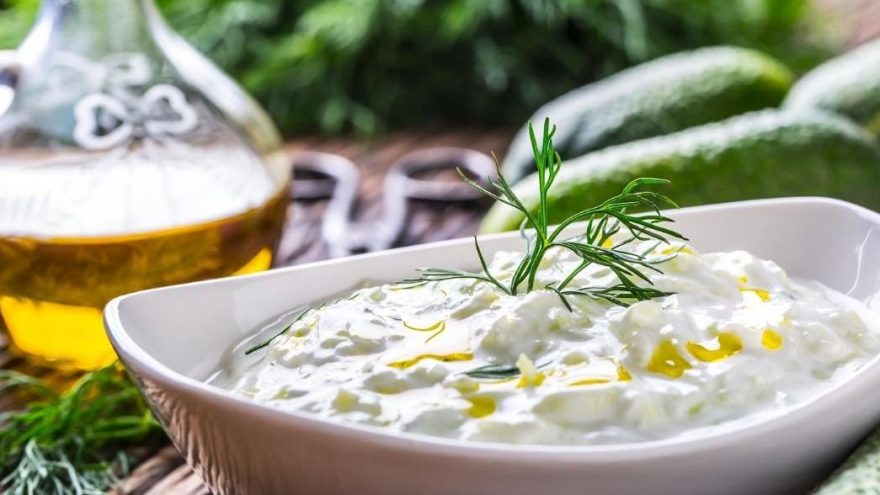 Cacık nasıl yapılır? Kolay ve lezzetli cacık tarifi…