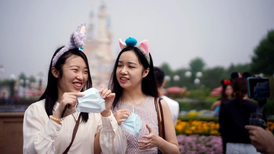 Şanghay Disneyland yeniden ziyarete açıldı