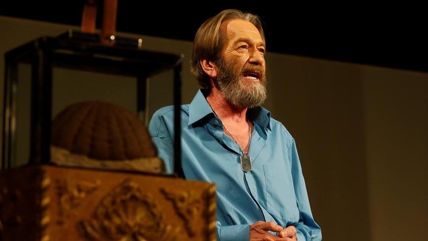 Ferhan Şensoy’dan Tuncel Kurtiz anısı