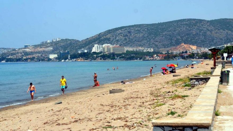 Kuşadası’nda termometreler 40 dereceyi gösterdi