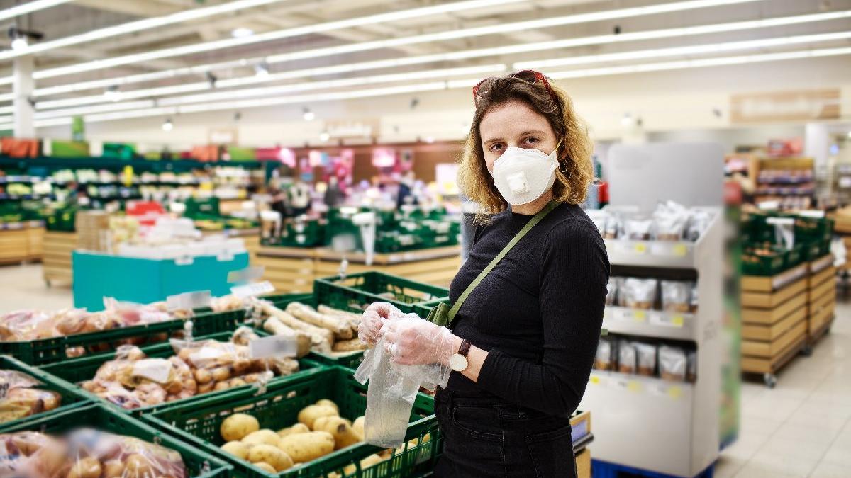 bugun marketler acik mi sokaga cikma