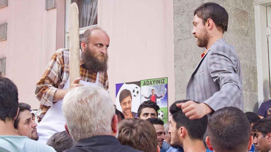 Oflu Hocanın Şifresi filminin konusu nedir? Oflu Hocanın Şifresi filminin oyuncuları kimler?
