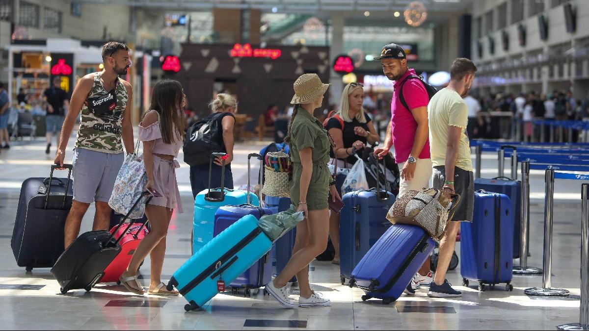 Alman bakandan turizm açıklaması: Türkiye'ye olabilir