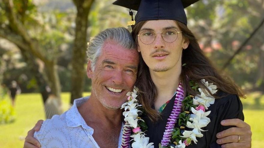 Pierce Brosnan 67. yaşını eşiyle sahilde kutladı: Aya güneşe ve birlikte geçirdiğimiz günlere teşekkür ederim