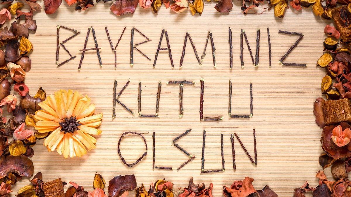 Arefe Gunu Ve Bayram Mesajlari Ramazan Bayraminiz Kutlu Olsun
