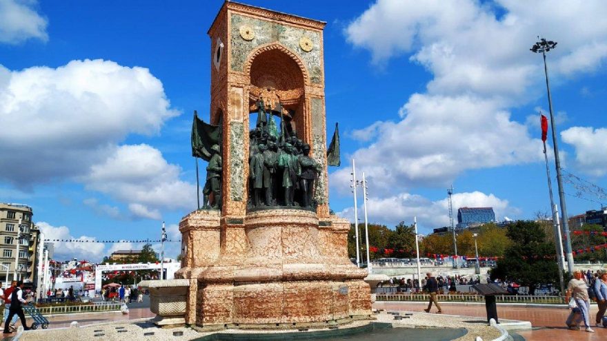 İstanbul’u özleyenler için ‘Bir Pera Masalı’