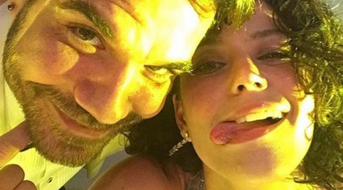 Beren Saat Kocasi Kenan Dogulu Nun Yeni Yasini Kutladi Magazin Haberleri