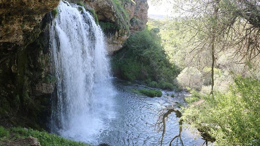 Bozkırın ortasındaki saklı Cennet ‘Yıldız Şelalesi’