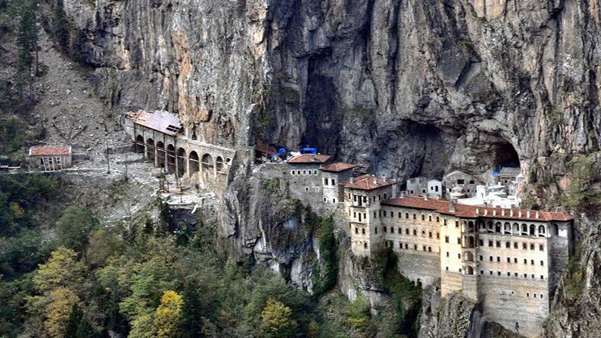 Sümela Manastırı yeniden ziyarete açıldı