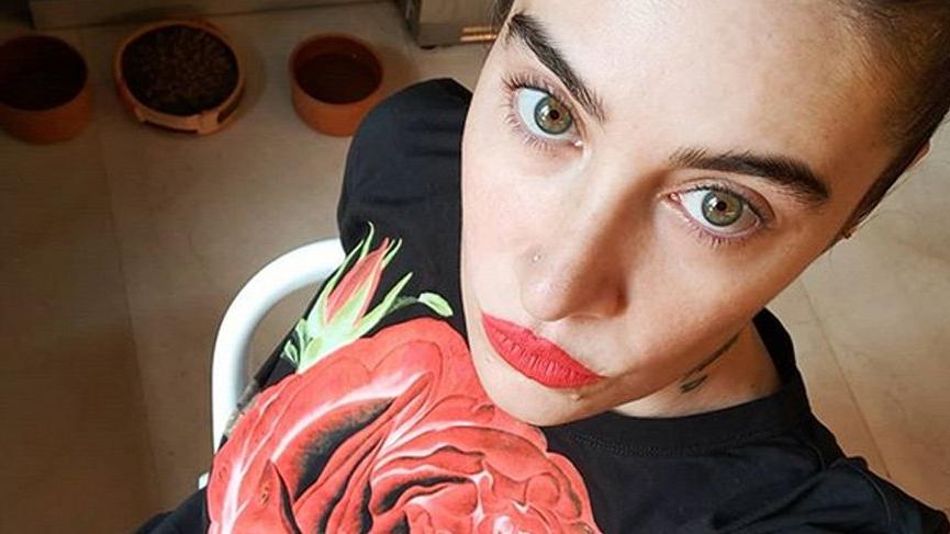 Sıla da ‘Erkekler yerini bilsin’ akımına destek verdi