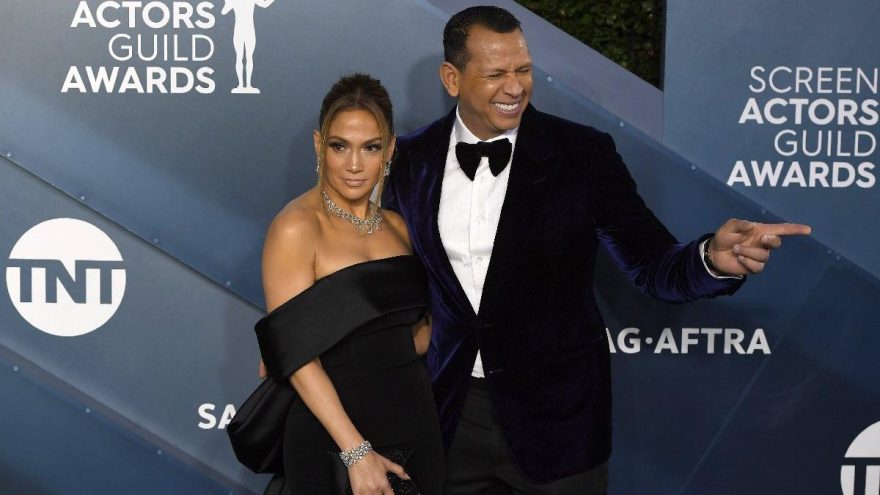 Jennifer Lopez ile nişanlısı Alex Rodriguez George Floyd protestolarına katıldı