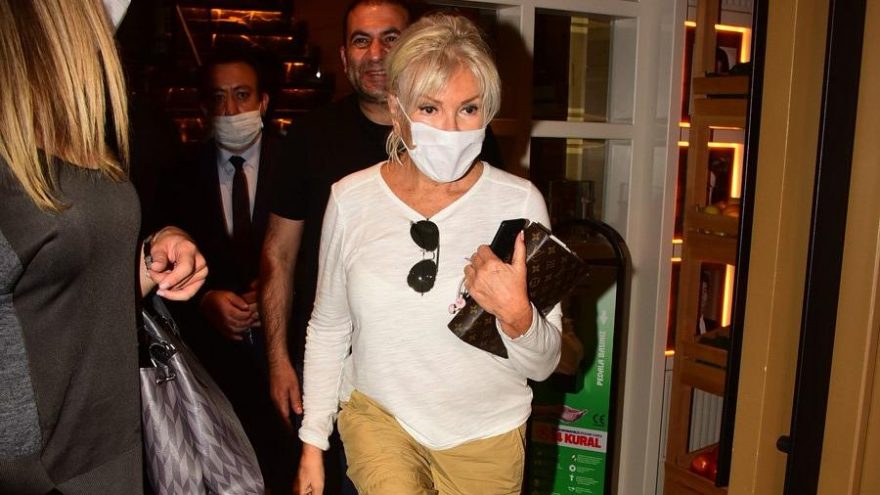 Ajda Pekkan: ‘Villaya alıcı varsa hemen satarım’