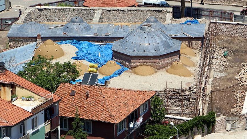 Tarihi hamamın altından başka bir hamam çıktı