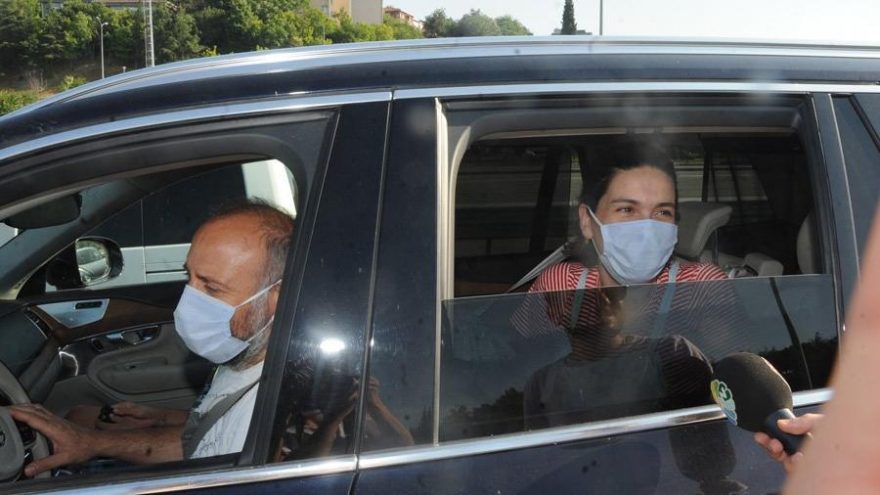Halit Ergenç ve Bergüzar Korel: ‘Uzaklara gidip dinlenmek istiyoruz’