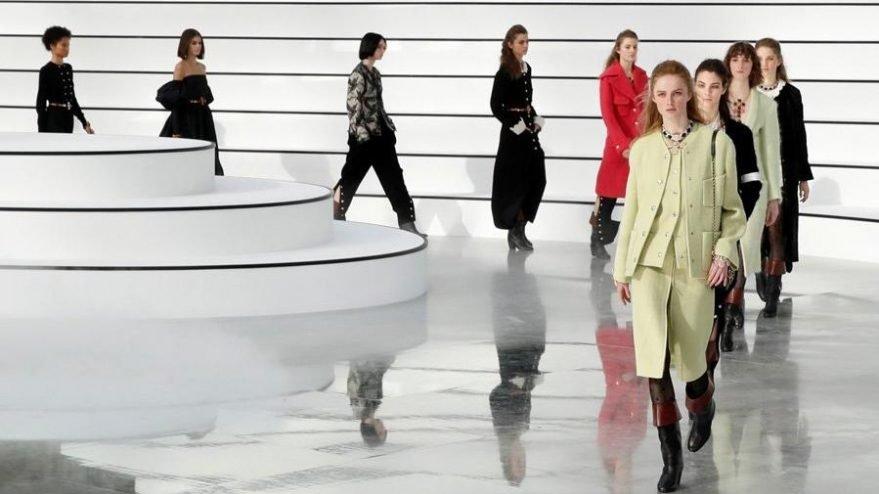 Pandeminin ilk defilesi Dior’dan