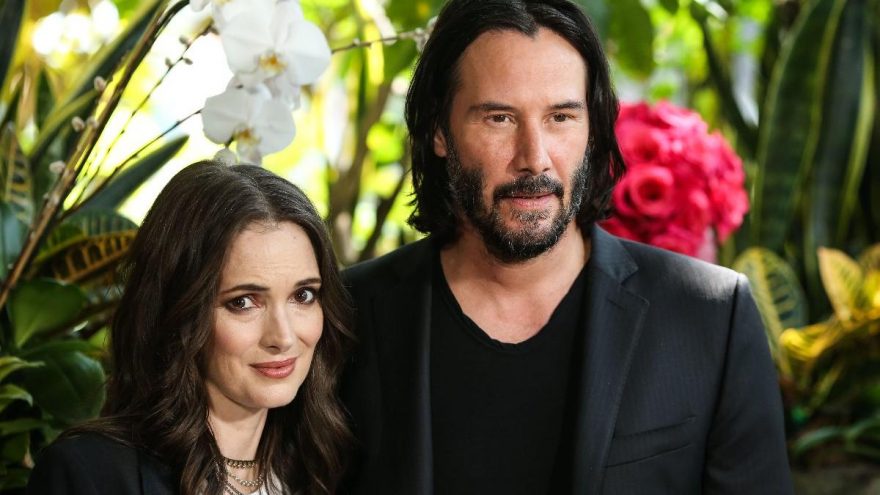 Winona Ryder: Yönetmen ağlamam için herkesin bana hakaret etmesini istedi ama Keanu reddetti
