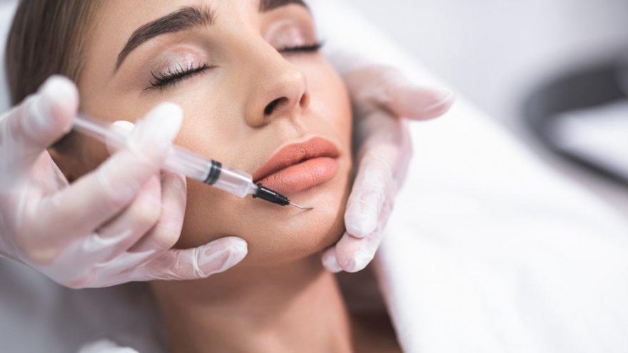 Jawline dolgusu nedir? Çene hattı dolgusu nasıl yapılır?