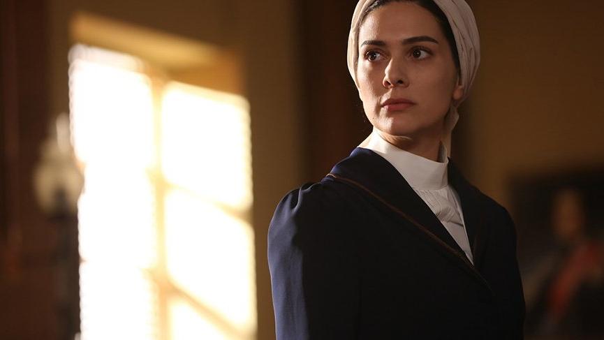 Bergüzar Korel isyan etti: Emrivakiniz çok kaba, o kadar itici duruyor ki…