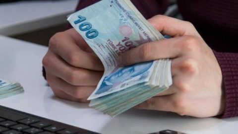 Kısa çalışma ödeneği T.C kimlik numaralarının son hanesine göre hangi tarihlerde yatacak? Kısa çalışma ödeneği uzatıldı!