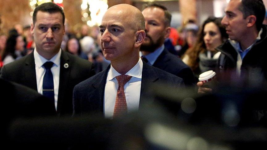 Jeff Bezos’un serveti 180 milyar dolar barajını aştı!
