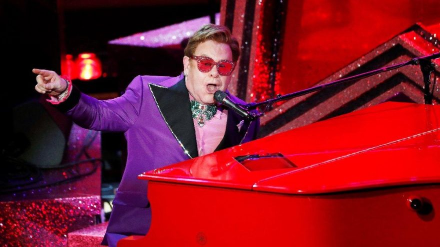 Elton John’un 50. yılına özel para