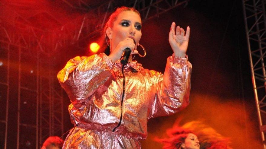irem derici kimdir